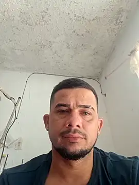 Snapshot of yeffito1 chatting on September 2025 04:06:02 PM yeffito1 online show from September 2025 04:06:02 PM