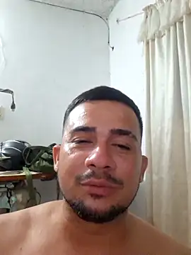 Snapshot of yeffito1 chatting on September 2025 04:17:01 AM yeffito1 online show from September 2025 04:17:01 AM