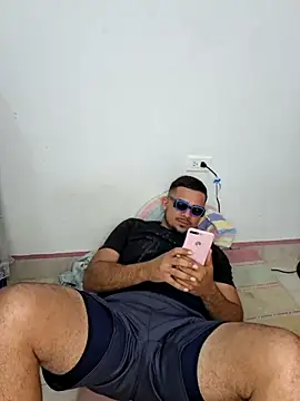 Snapshot of yeffito1 chatting on September 2025 03:48:02 PM yeffito1 online show from September 2025 03:48:02 PM