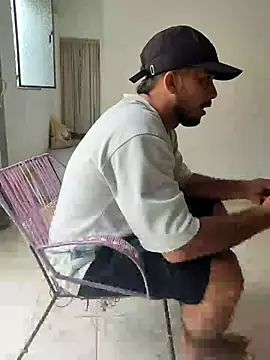 Snapshot of yeffito1 chatting on February 2026 07:10:02 PM yeffito1 online show from February 2026 07:10:02 PM