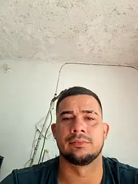 Snapshot of yeffito1 chatting on September 2025 02:26:02 PM yeffito1 online show from September 2025 02:26:02 PM