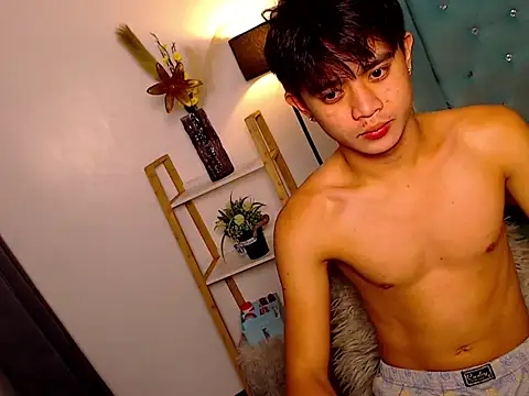 Snapshot of NautyBoyBrazeen_143 chatting on December 2025 06:44:02 PM NautyBoyBrazeen 143 online show from December 2025 06:44:02 PM