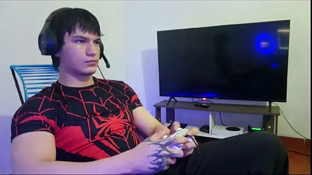 ErickWalton online show from November 2025 05:12:02 AM