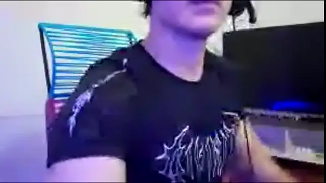 ErickWalton online show from November 2025 04:23:02 AM