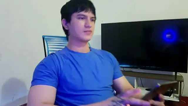 ErickWalton online show from November 2025 05:22:02 AM