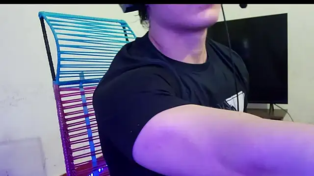 ErickWalton online show from November 2025 06:25:02 AM