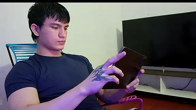 ErickWalton online show from December 2025 05:31:02 AM