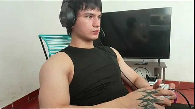 ErickWalton online show from October 2025 07:58:02 PM