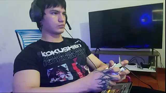 ErickWalton online show from October 2025 05:28:01 AM