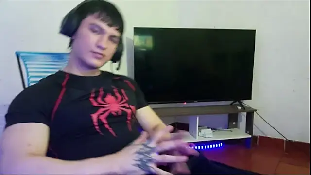 ErickWalton online show from November 2025 05:22:01 AM