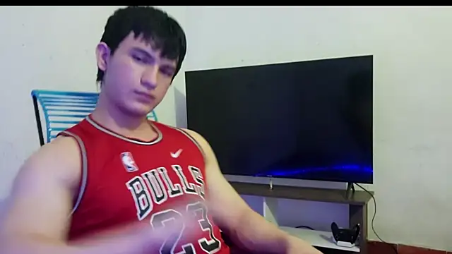 ErickWalton online show from November 2025 05:29:02 AM