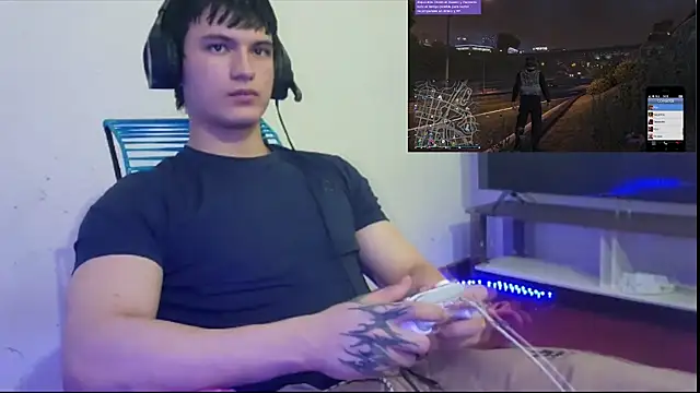 ErickWalton online show from November 2025 03:21:02 AM