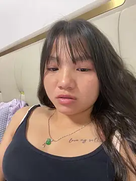 Emlyly-18 online show from September 2025 11:02:02 AM