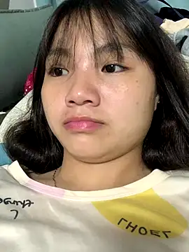 Emlyly-18 online show from October 2025 03:02:01 PM