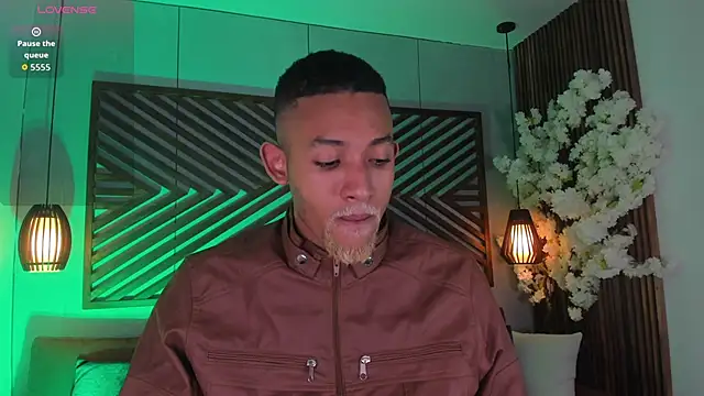 B Wild online show from November 2025 03:22:01 AM