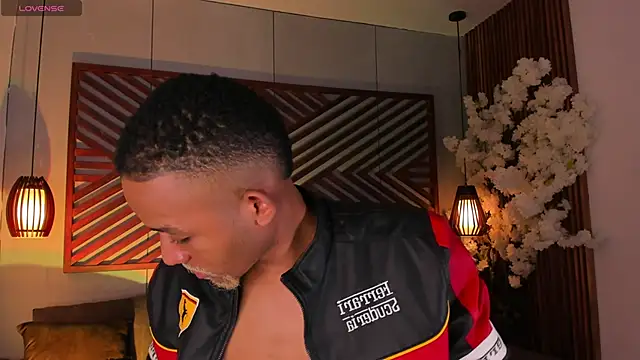 B Wild online show from November 2025 03:32:02 AM