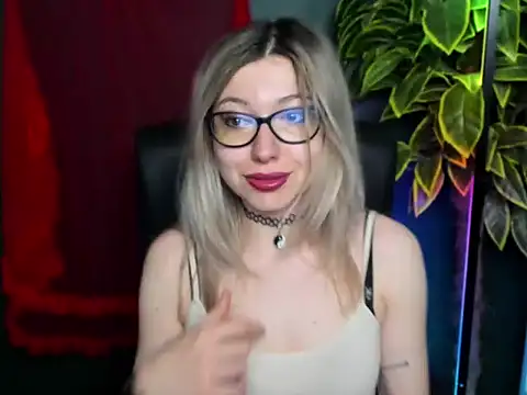 loveHeidi online show from May 2026 04:50:01 AM