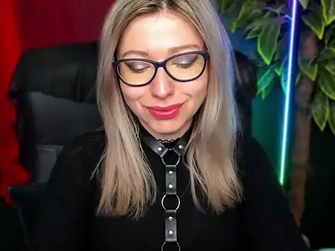 loveHeidi online show from March 2026 06:38:02 AM