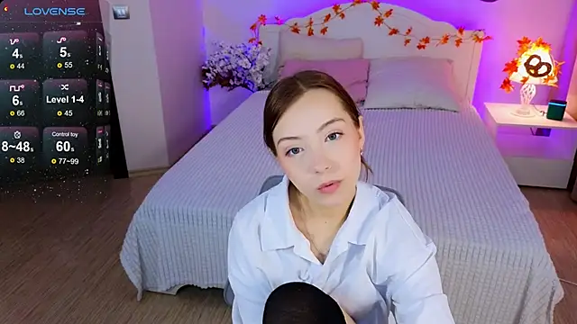 LumMina online show from September 2025 09:27:01 AM