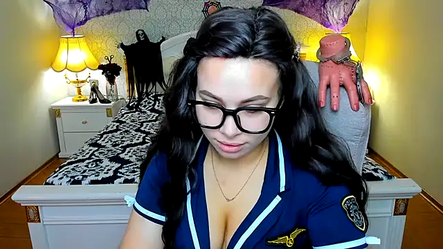 Snapshot of OmniaSher chatting on October 2025 11:09:01 AM OmniaSher online show from October 2025 11:09:01 AM