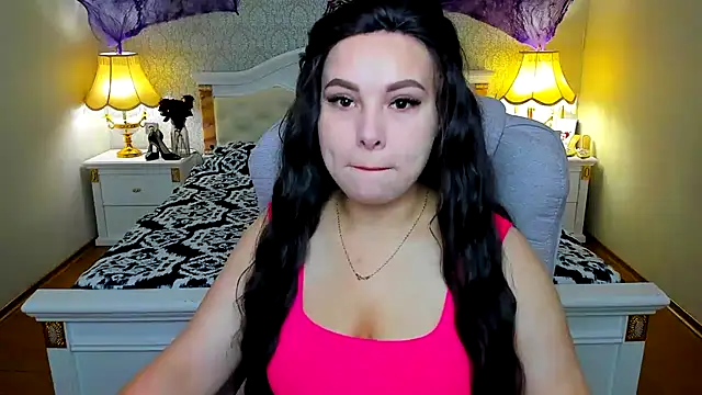 Snapshot of OmniaSher chatting on October 2025 09:41:02 AM OmniaSher online show from October 2025 09:41:02 AM