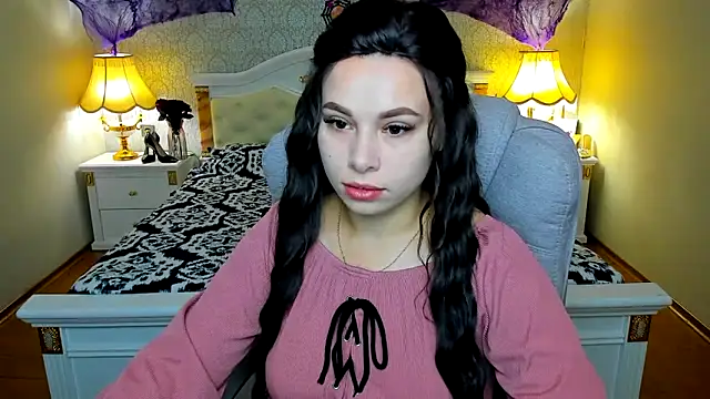 Snapshot of OmniaSher chatting on October 2025 11:10:02 AM OmniaSher online show from October 2025 11:10:02 AM