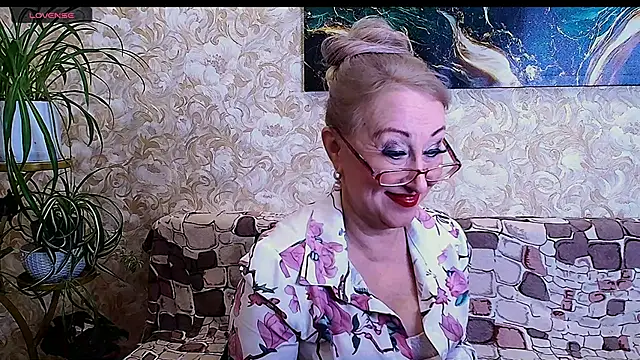  Sara  Smith  online show from March 2026 10:44:02 AM