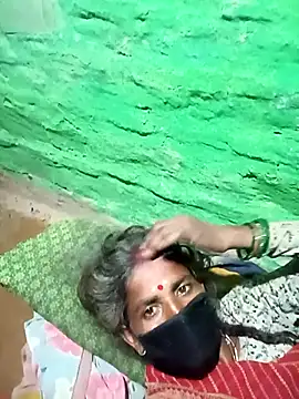 Snapshot of So_payal chatting on October 2025 11:28:01 PM So payal online show from October 2025 11:28:01 PM