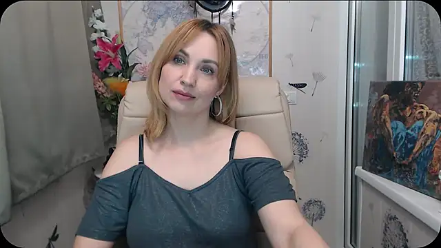 Snapshot of KatrinAlluring chatting on April 2026 05:15:01 AM KatrinAlluring online show from April 2026 05:15:01 AM