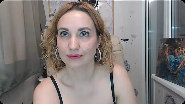 Snapshot of KatrinAlluring chatting on February 2026 06:40:02 AM KatrinAlluring online show from February 2026 06:40:02 AM