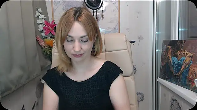 Snapshot of KatrinAlluring chatting on April 2026 04:40:01 AM KatrinAlluring online show from April 2026 04:40:01 AM