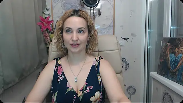 Snapshot of KatrinAlluring chatting on October 2025 04:57:02 AM KatrinAlluring online show from October 2025 04:57:02 AM