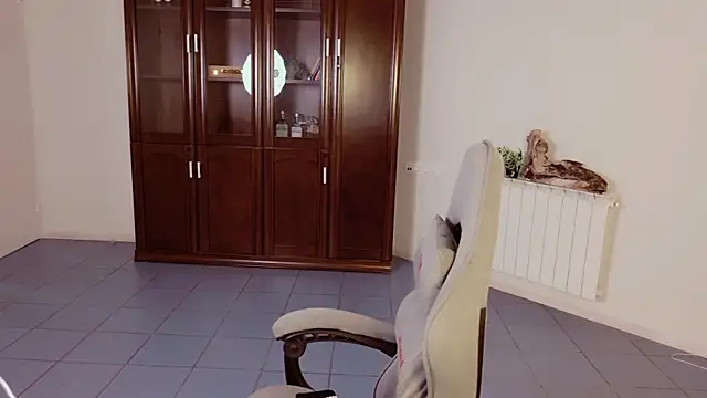 Yoka paradoXXX online show from November 2025 05:08:01 AM