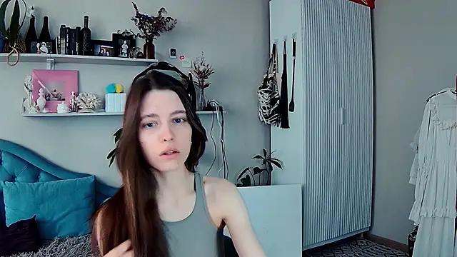 Snapshot of Yoka_paradoXXX chatting on May 2026 10:41:01 AM Yoka paradoXXX online show from May 2026 10:41:01 AM