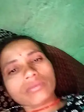 KIRTI12 HOT online show from November 2025 05:01:02 PM