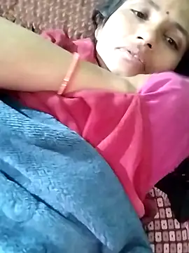 KIRTI12 HOT online show from October 2025 08:08:01 PM