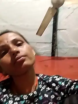 KIRTI12 HOT online show from September 2025 03:51:01 PM