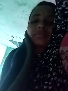 KIRTI12 HOT online show from October 2025 03:25:02 PM