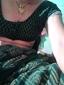 KIRTI12 HOT online show from October 2025 04:11:02 PM