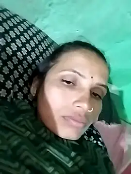 KIRTI12 HOT online show from December 2025 03:47:01 PM