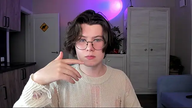 Derek Shameless online show from July 2026 08:34:02 PM