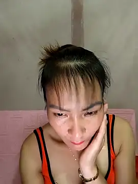 Snapshot of Yumyum_kiw chatting on September 2025 04:49:02 AM Yumyum kiw online show from September 2025 04:49:02 AM