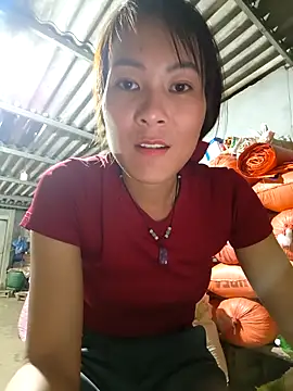 Snapshot of Yumyum_kiw chatting on October 2025 12:51:02 PM Yumyum kiw online show from October 2025 12:51:02 PM