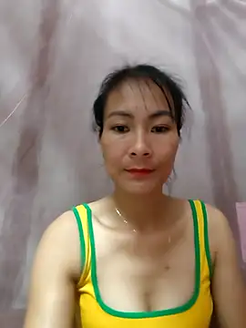 Snapshot of Yumyum_kiw chatting on September 2025 10:17:02 AM Yumyum kiw online show from September 2025 10:17:02 AM