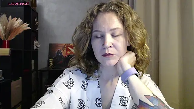 Snapshot of harpermoss chatting on September 2025 06:53:01 PM harpermoss online show from September 2025 06:53:01 PM