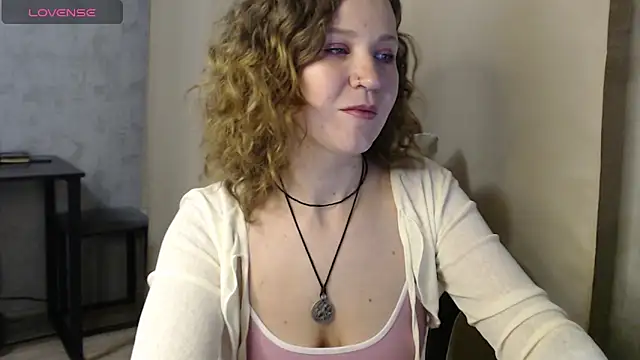 Snapshot of harpermoss chatting on October 2025 06:52:02 PM harpermoss online show from October 2025 06:52:02 PM