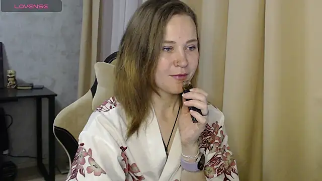 Snapshot of harpermoss chatting on October 2025 07:03:02 PM harpermoss online show from October 2025 07:03:02 PM