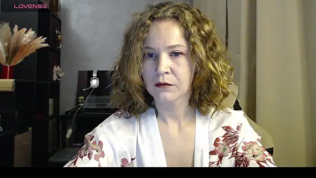 Snapshot of harpermoss chatting on September 2025 07:14:02 PM harpermoss online show from September 2025 07:14:02 PM