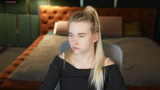 Snapshot of Ava_kiss054 chatting on June 2026 06:38:01 PM Ava kiss054 online show from June 2026 06:38:01 PM