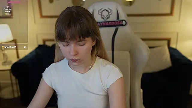 Ava kiss054 online show from February 2026 03:42:01 PM